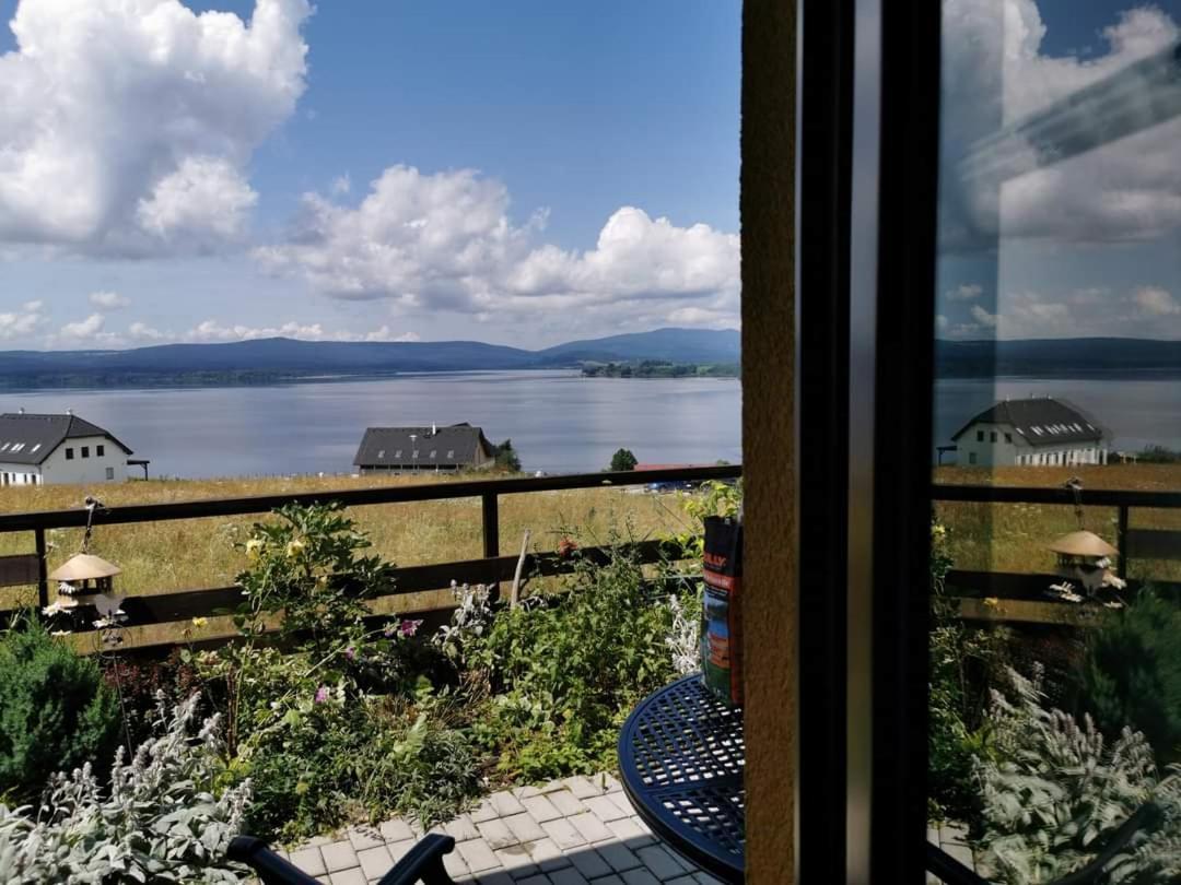 Apartman S Terasou A Vyhledem Na Jezero Lipno Kovarov  Exterior photo