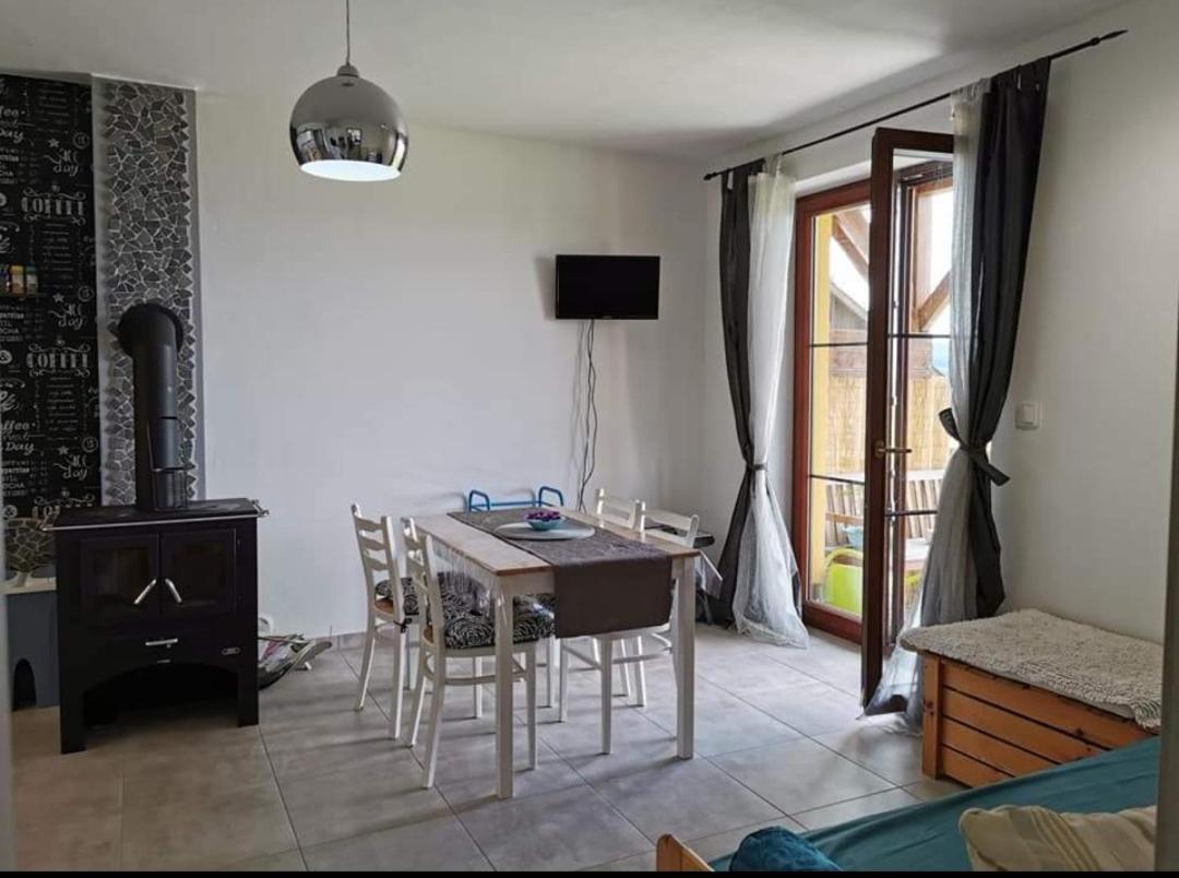 Apartman S Terasou A Vyhledem Na Jezero Lipno Kovarov  Exterior photo