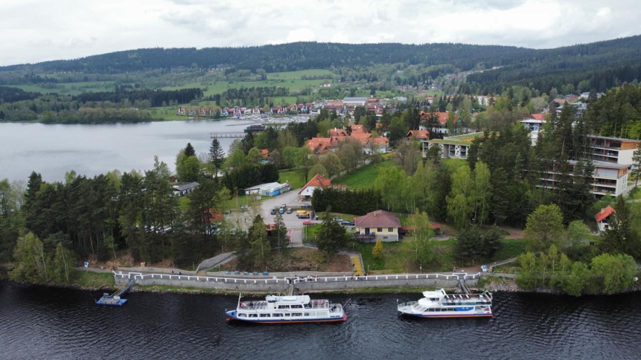 Apartman S Terasou A Vyhledem Na Jezero Lipno Kovarov  Exterior photo