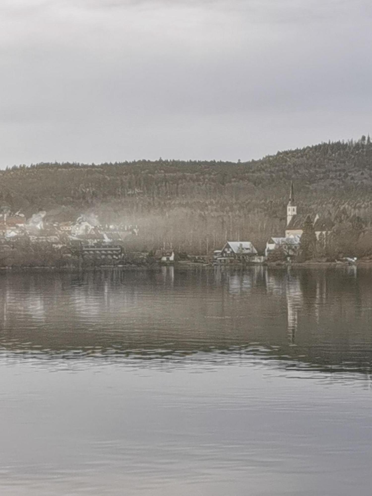Apartman S Terasou A Vyhledem Na Jezero Lipno Kovarov  Exterior photo